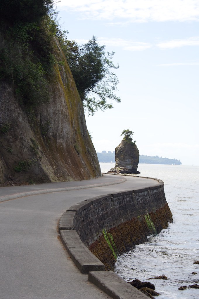 Vancouver 76 The most photographed rock in Vancouver, I wa… Flickr