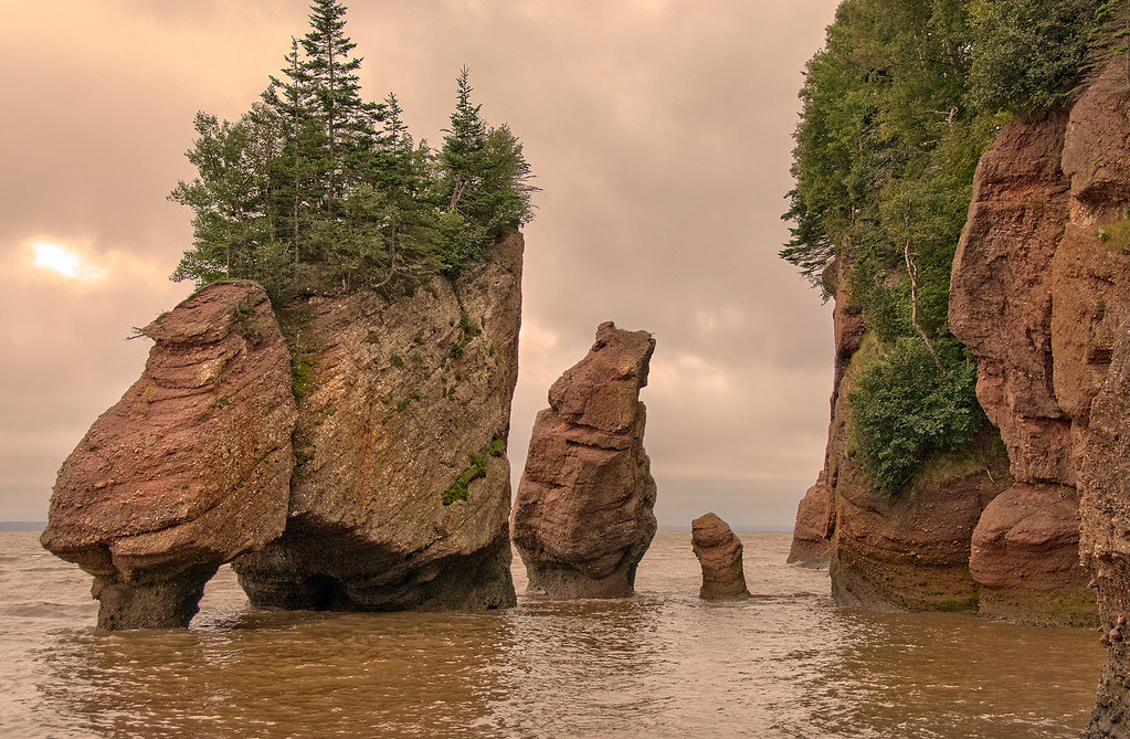 Hopewell Rocks Flower Pot Rocks Lovers Arch at High Ti… Flickr