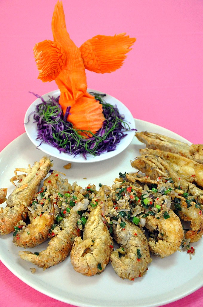 Salt and Pepper Pei Pa Prawns ChasingFoodDreams Flickr