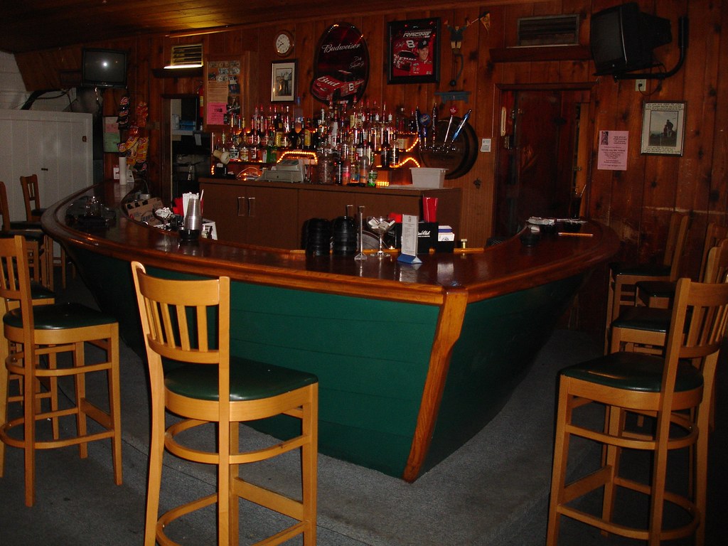 Cedarville Bar, Cedarville, Michigan Stephen Barnes Flickr