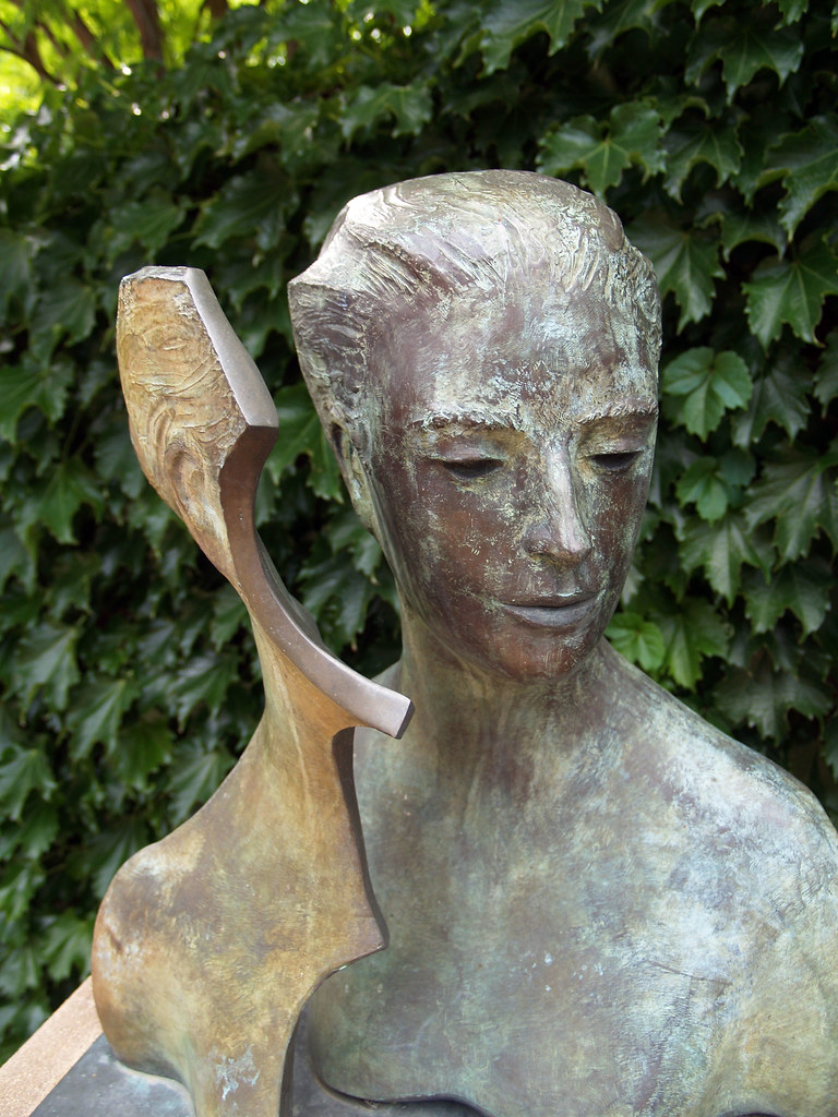 Sculpture at Lincoln Center Charles Willgren Flickr