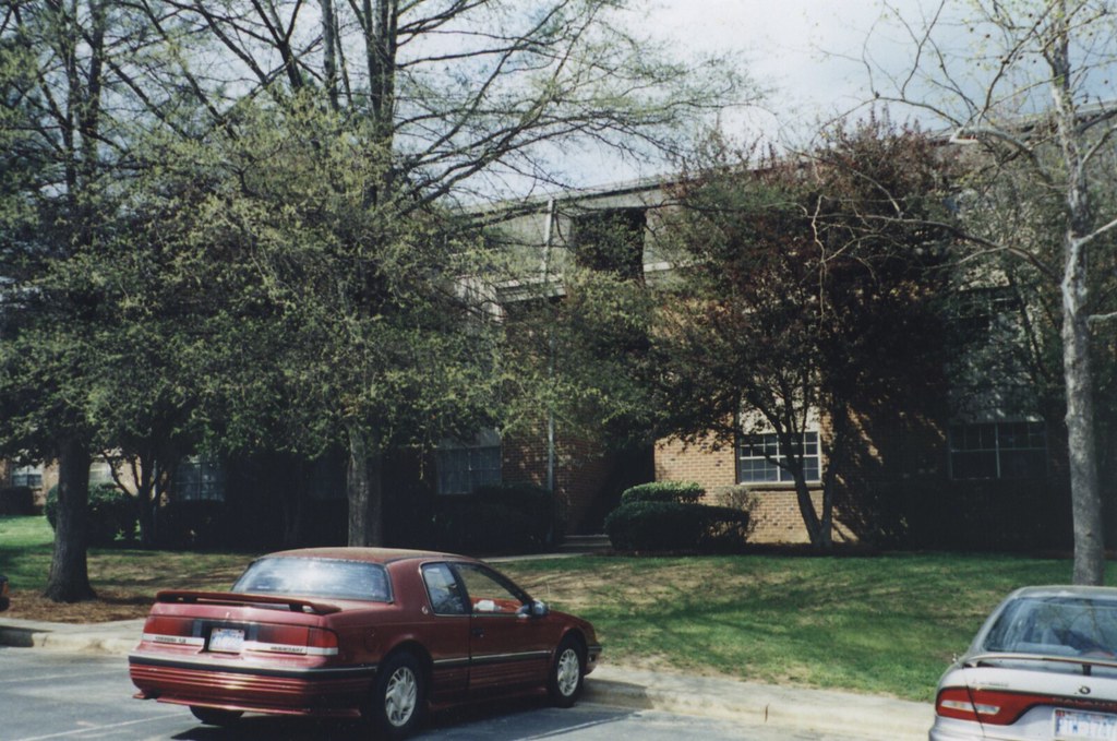 Abbey Court I took this photo in 2002, long before the cur… Flickr