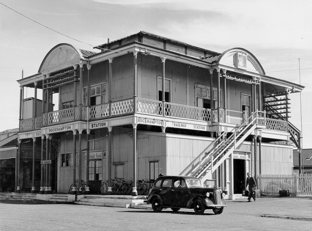 Rockhampton train station exterior Rockhampton Record Cr… Flickr