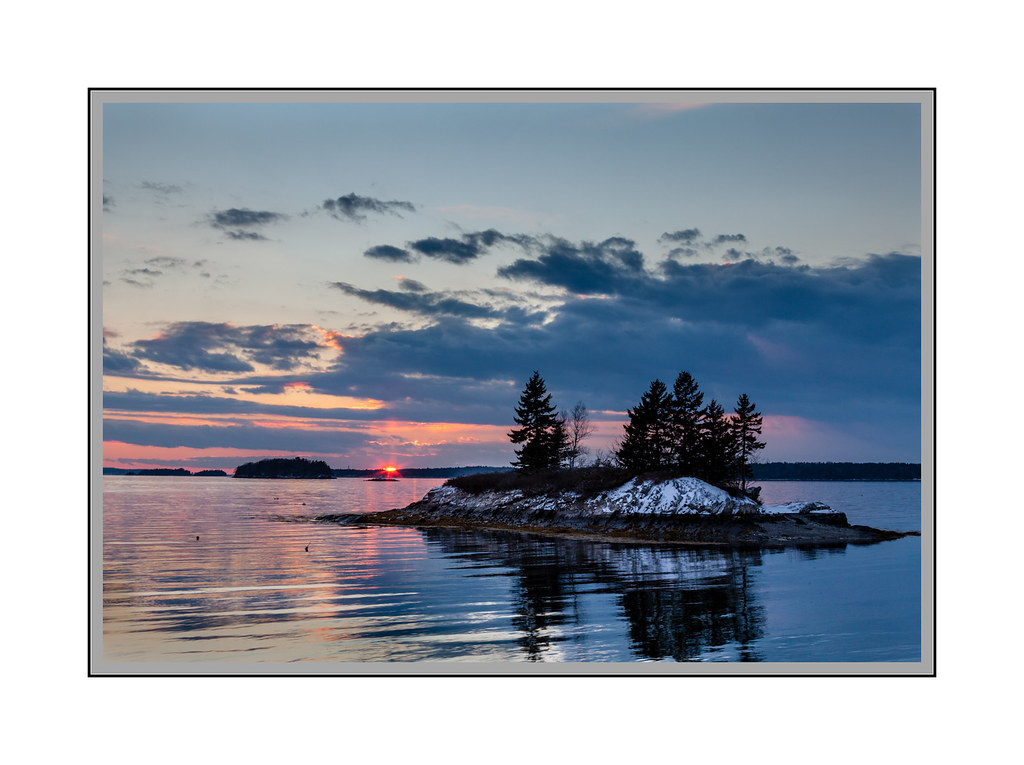 Lookout Point Sunset Taken earlier this evening in nearby … Flickr