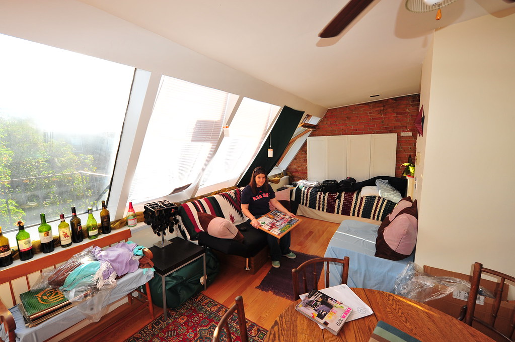 Lauren's Apartment Lauren's apartment in the sky 4 RI Browns + 1