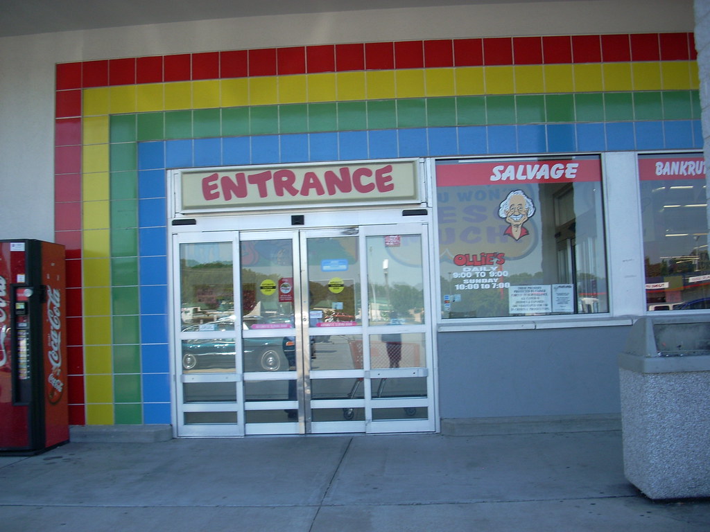 Ollie's Bargain Outlet entrance Ollie's Bargain Outlet (45… Flickr