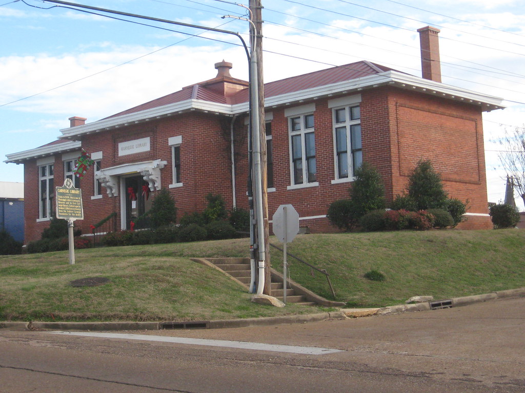 Carnegie Library Houston, Mississippi This was the first C… Flickr