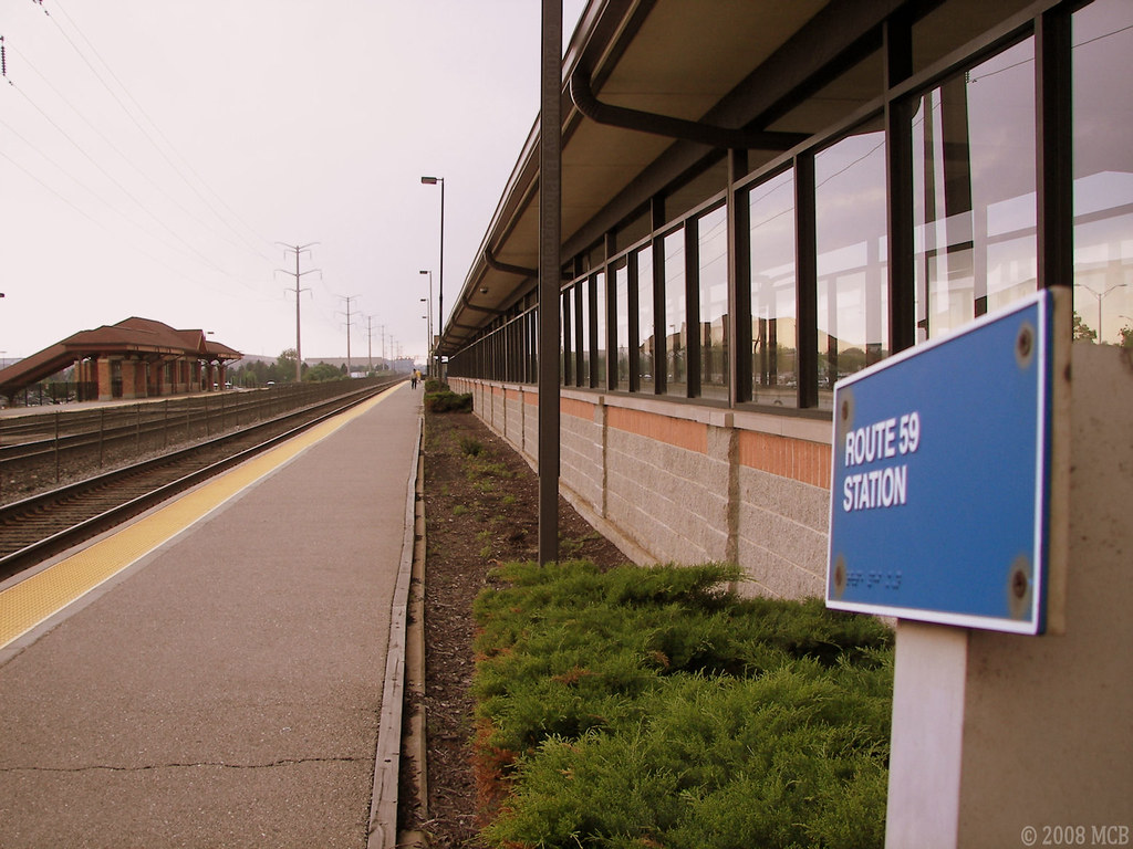 Naperville, Illinois Naperville side of the Route 59 Metra… Flickr