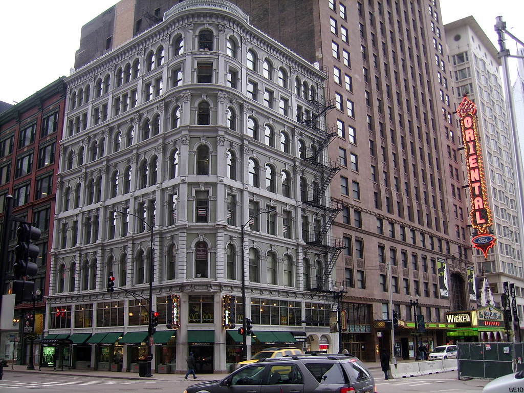 W Randolph Street To right the Ford Center for the Perform… Flickr