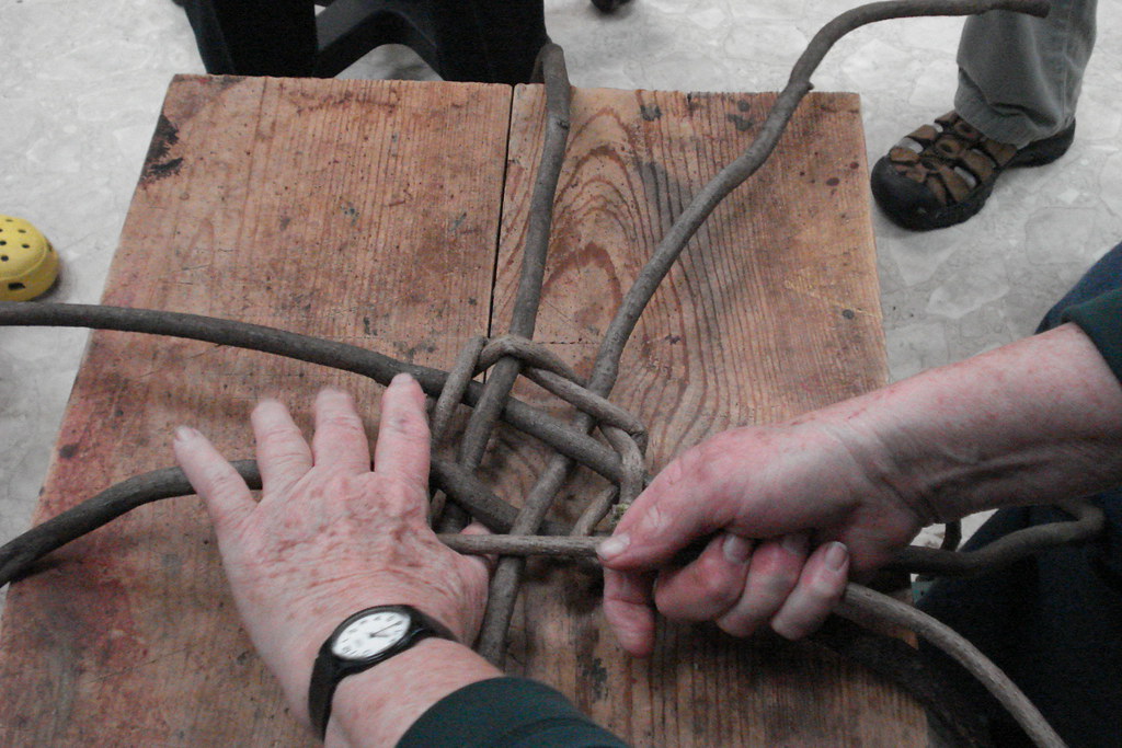 Kudzu basketry with Regina Hines HappyGoCrafty Flickr