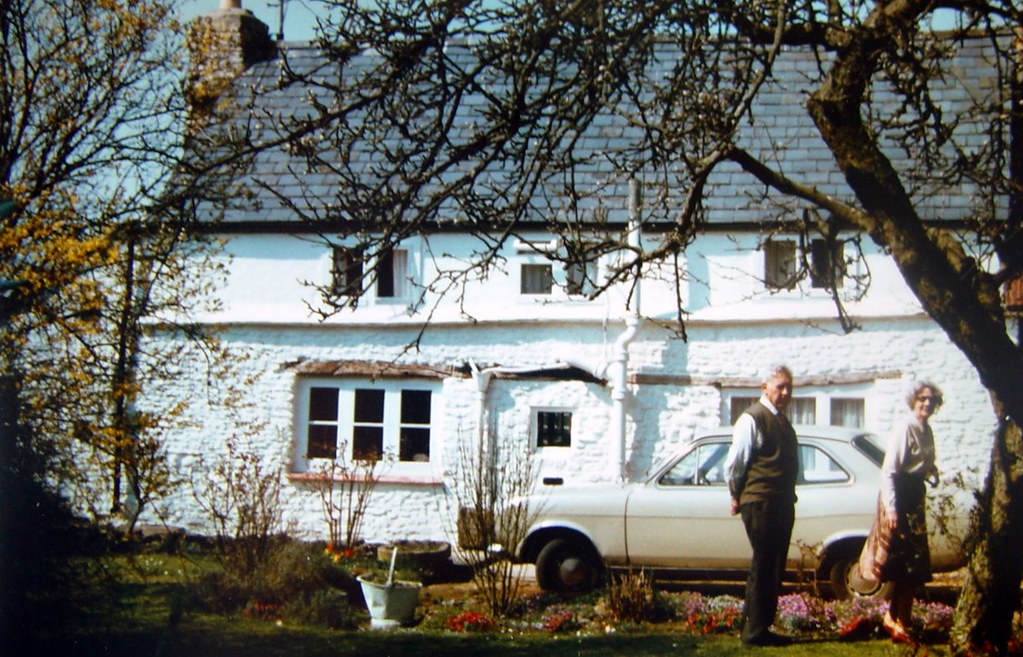 Wootton Village, Boars Hill, Oxon 1980, this is a house bu… Flickr