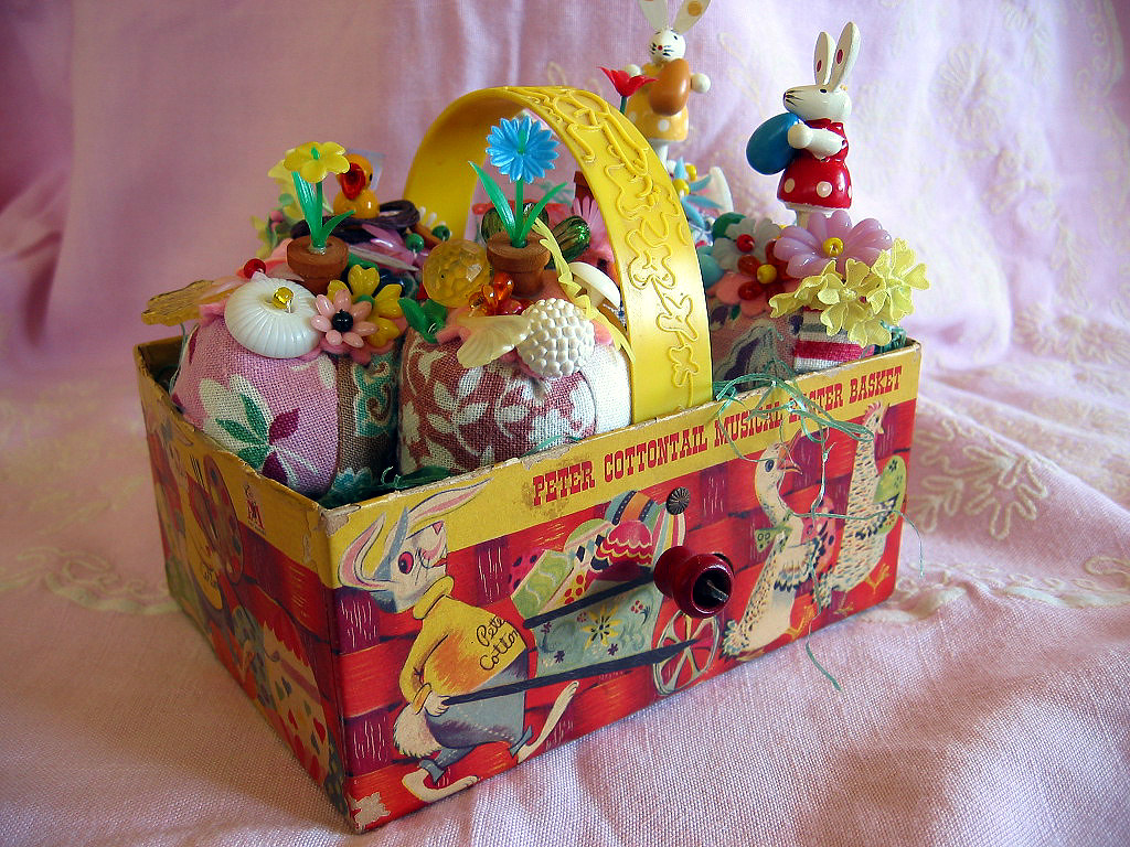 Another Vintage Easter Basket Full Of Fun Another vintage … Flickr