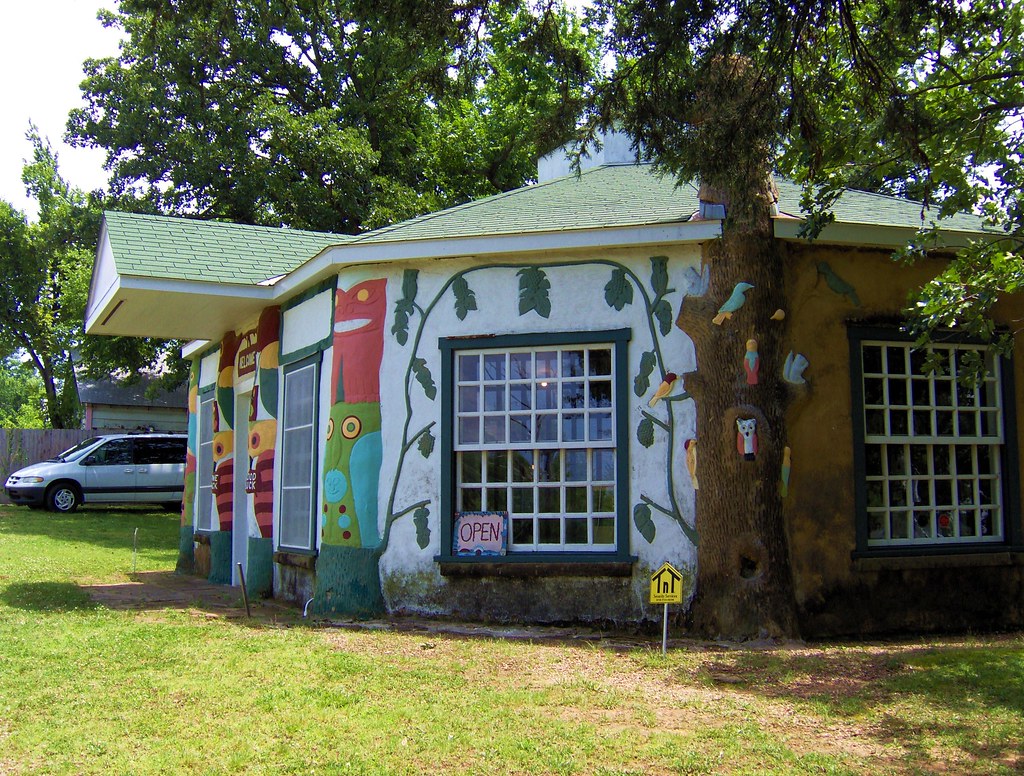 11Sided Fiddle House Side view. Elissa Warmack Flickr