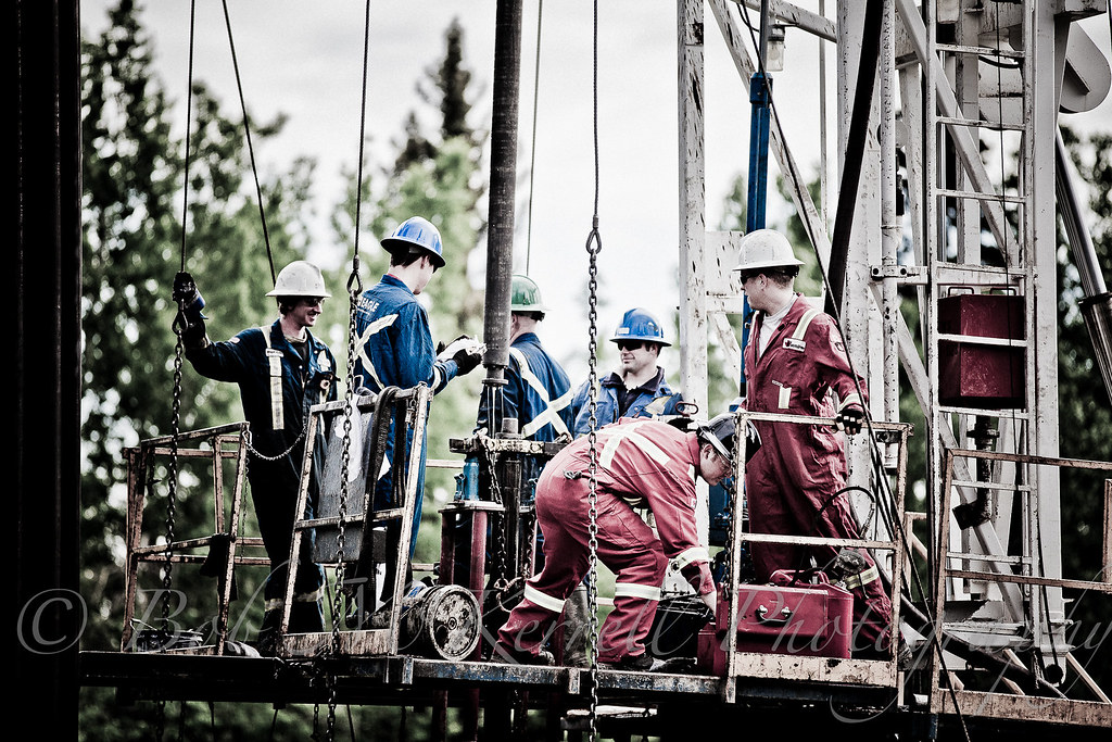 7683 Service Rig Sundre Alberta Bob McKerrell Flickr