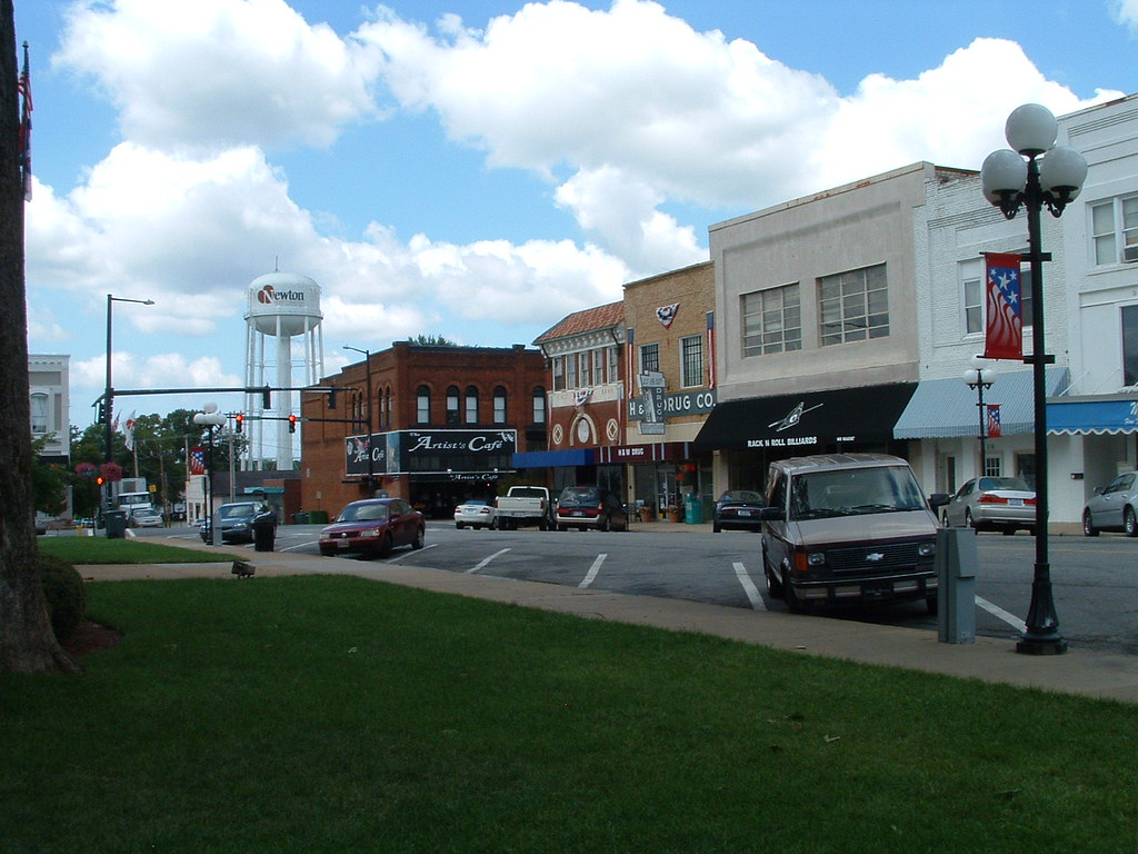 Downtown Newton, NC Downtown Newton, NC facing west on the… Flickr