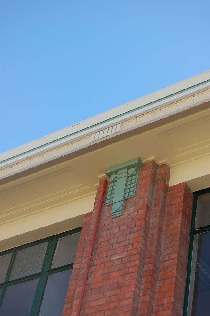 Art Deco Ziggurat catspyjamasnz Flickr