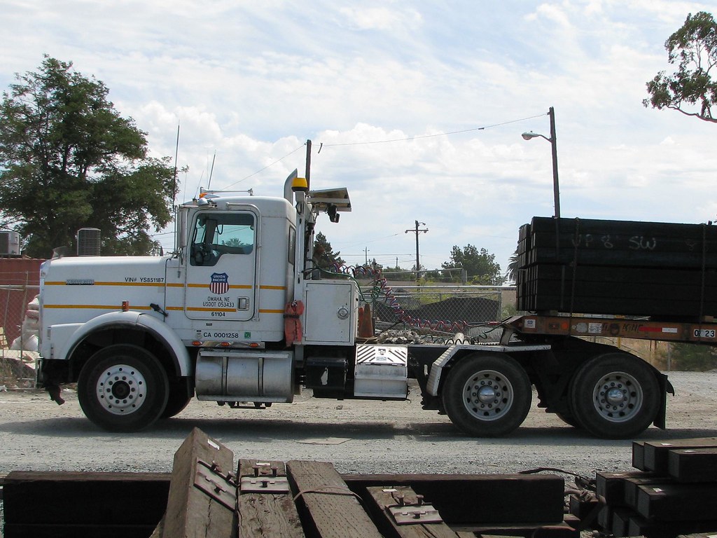 Flickriver Photoset 'Union Pacific Maintenance Of Way Trucks' by Jack