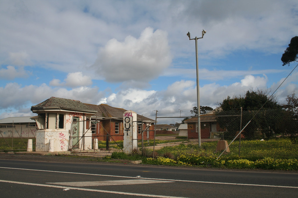 20080818_0817 Palmers Road Entrance to the former Truganin… Flickr