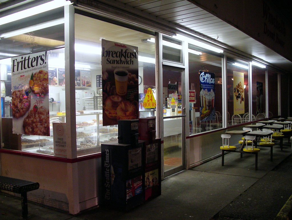 Winchell's Donuts Wallingford, Seattle Matthew Rutledge Flickr