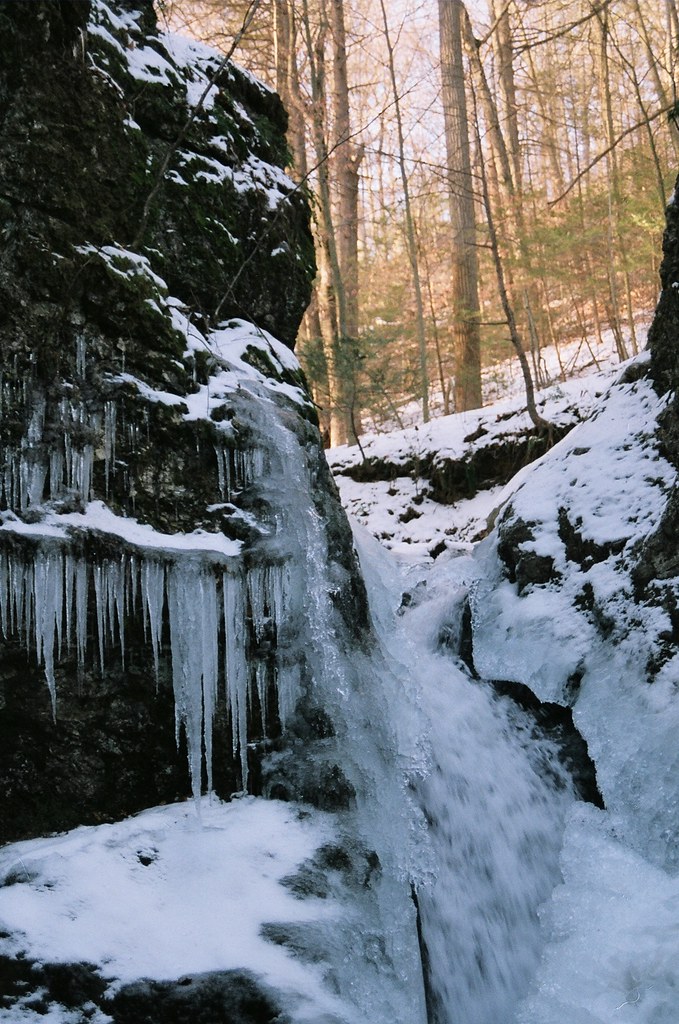 Indian Well Indian Well State Park, Shelton, CT Andrew K. Flickr