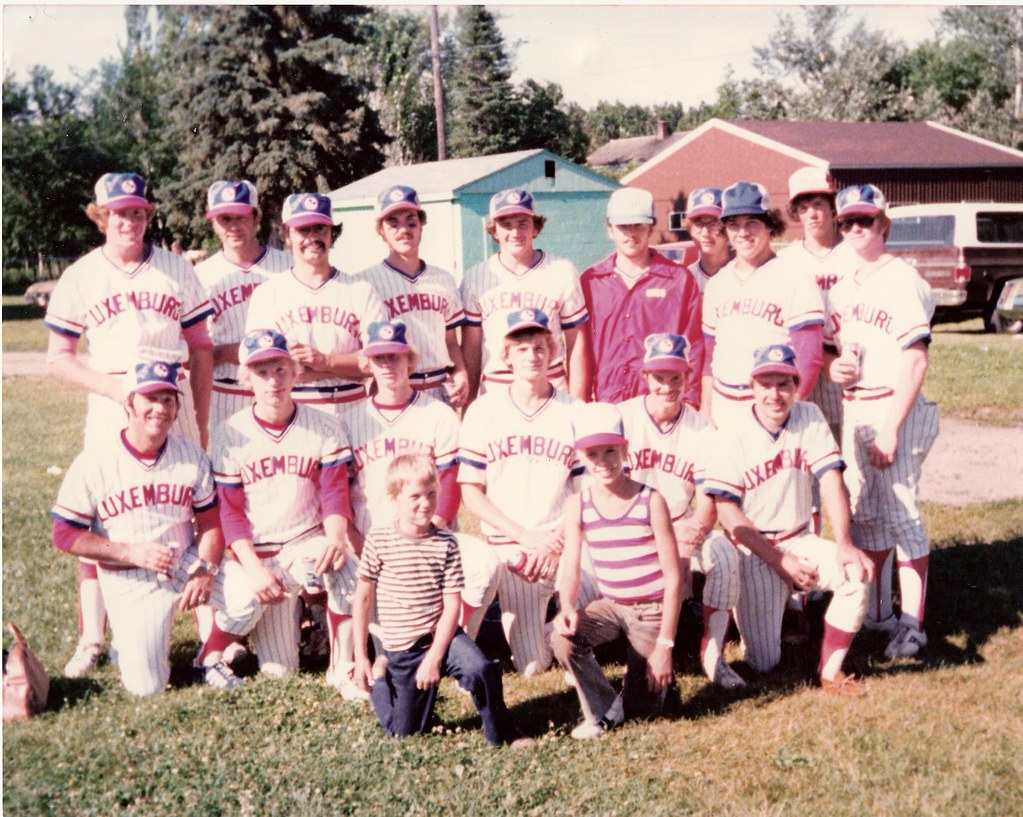 Luxemburg150th_0018 Luxemburg baseball team from 1978. L>R… Flickr