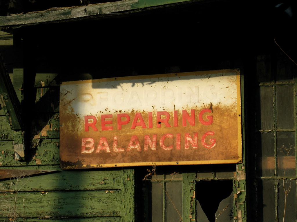 Davis Tire Co., Youngstown, OH Davis Tire Company, Youngst… Flickr