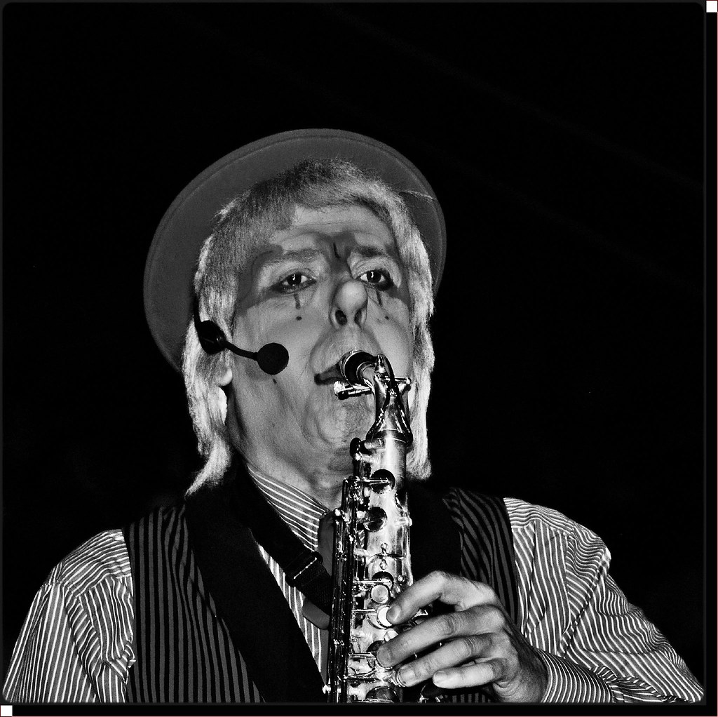 Disfraz De Payaso Blanco Y Negro De Talla Grande De Piernas De La