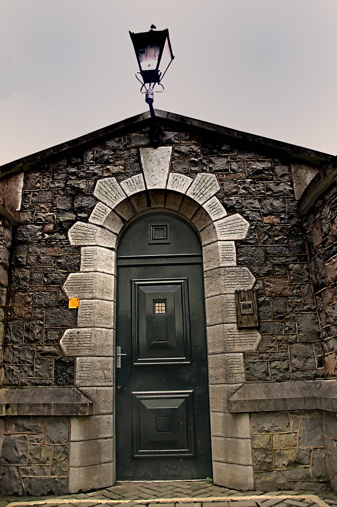 victoriana in a sheltered part of caernarfon, lovely archi… Flickr