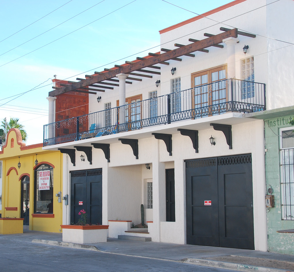 Casa Crema Front_1 Front view of Casa Crema next to yellow… Flickr