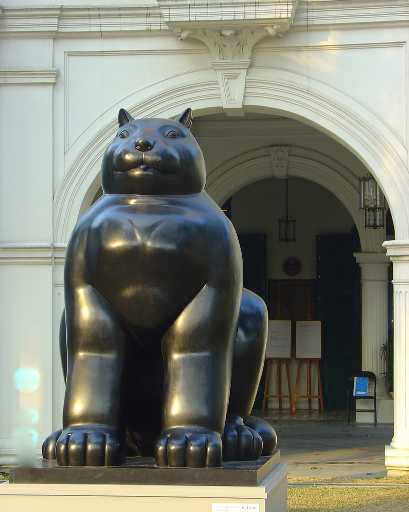 Fernando Botero's Cat, The Art Museum, Singapore a photo on Flickriver