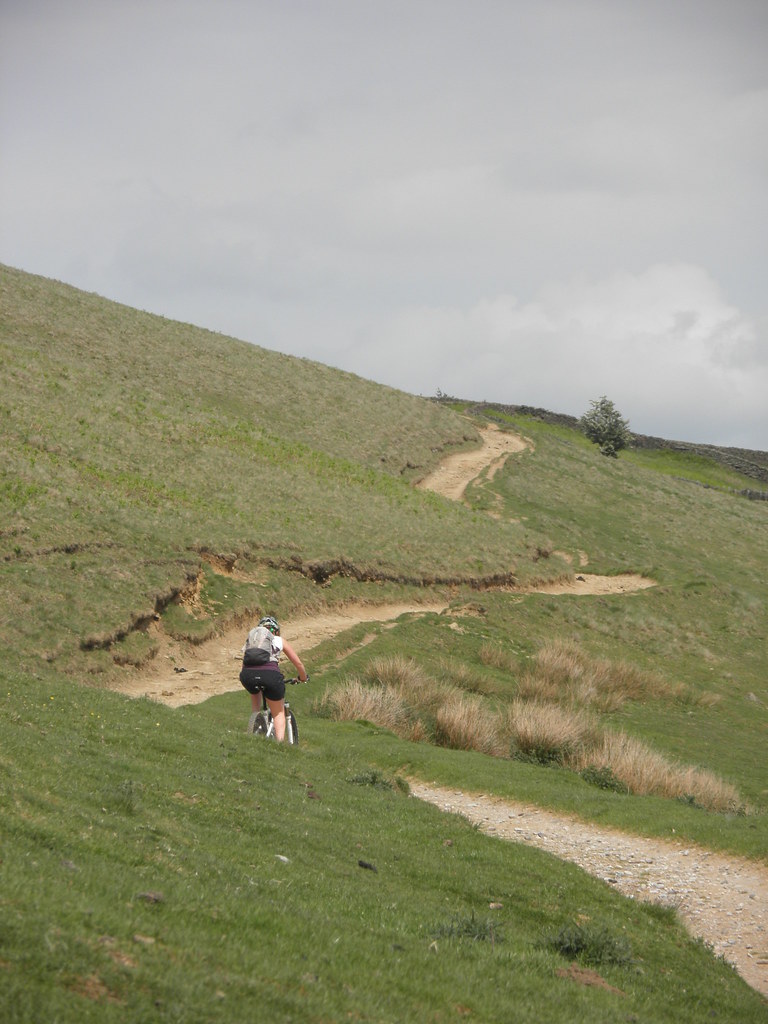 the pony track to Jaggers clough Geoff Rawson Flickr