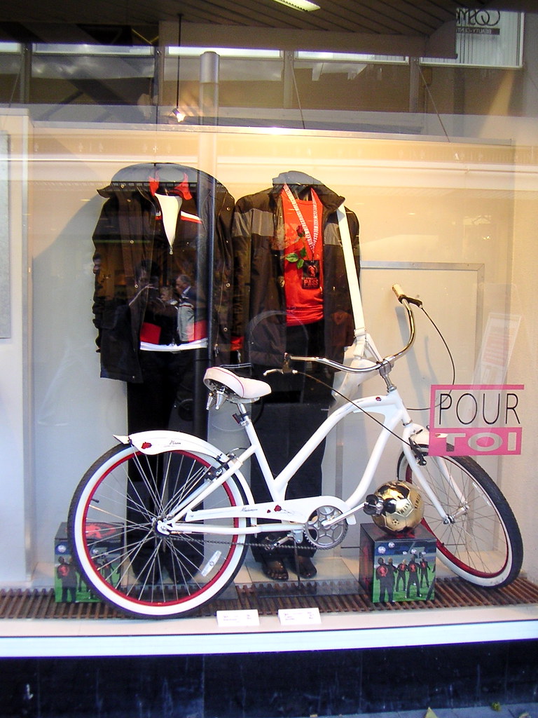 Bike shop window We saw a lot of these. They made me happy… freddy