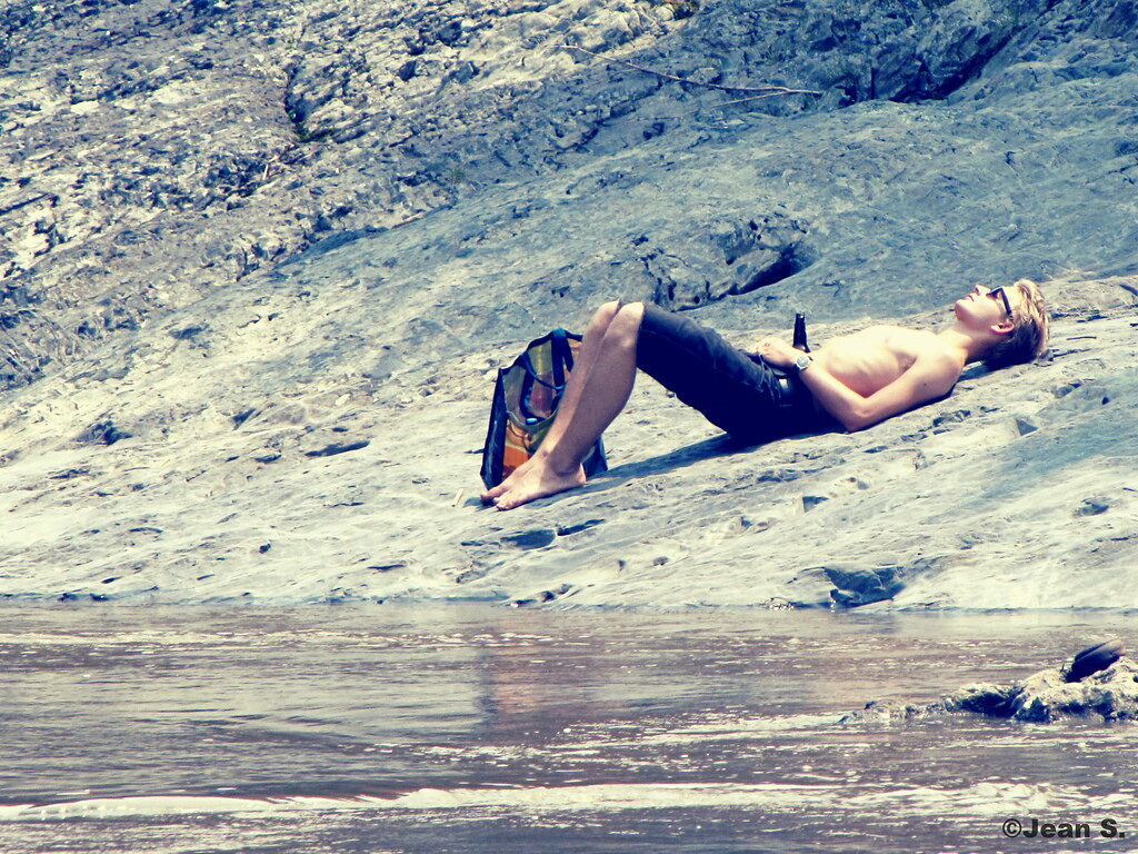 La baignade Scène 24 Sun & Beer SteAgathe, Québec J… Flickr