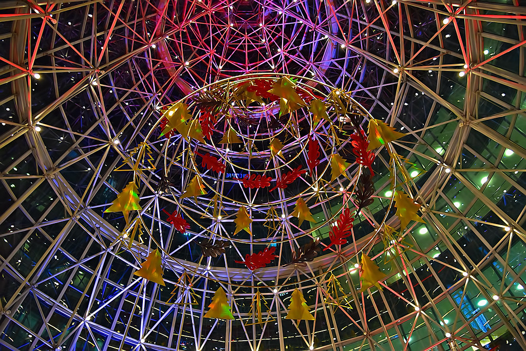 Wheelock Place Decorations lightedup at Wheelock Place, O… Flickr