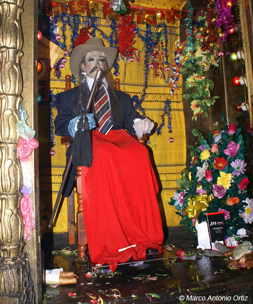 San Simón (Maximón) Este es el Santo 100 Chapín. Los pobl… Flickr