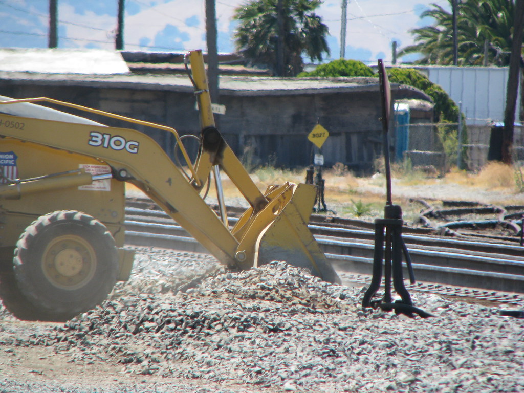 Union Pacific TLH 0502 John Deere 310D Loader Backhoe 4 Flickr