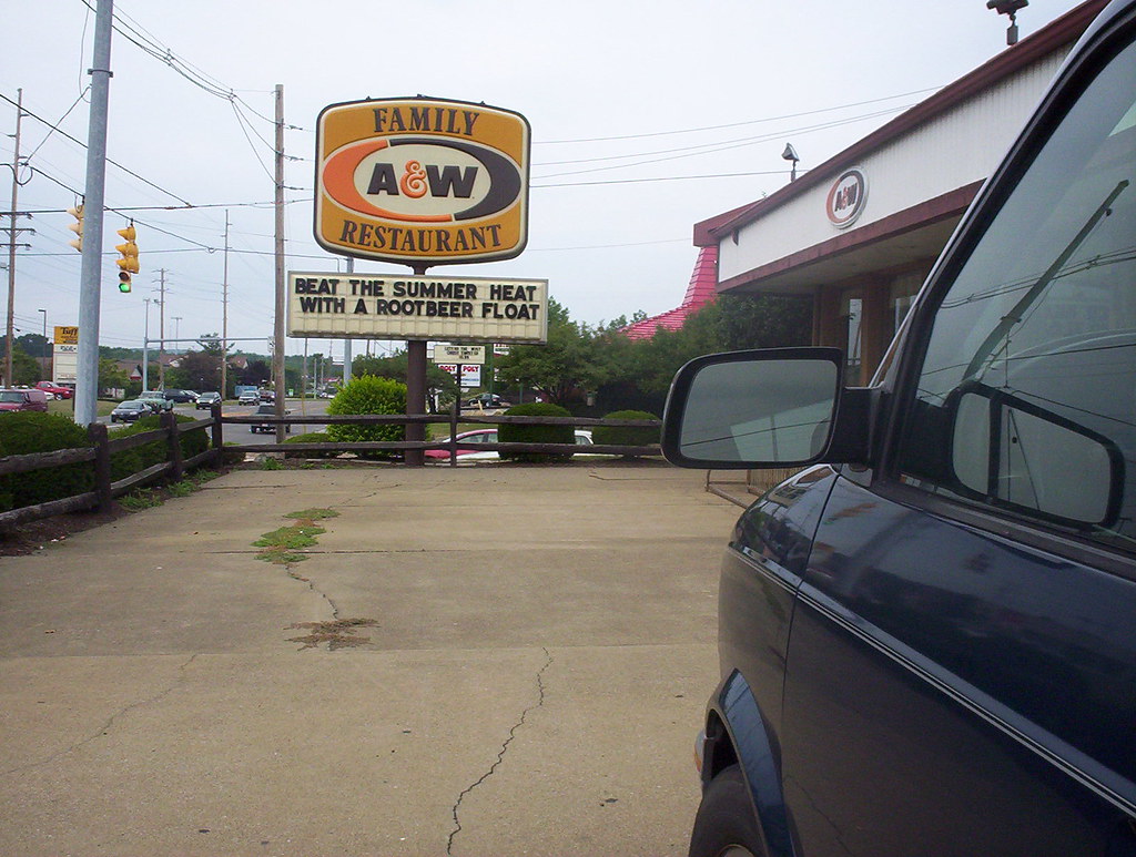 A & W DriveIn OldSchool A&W DriveIn Boardman Ohio (ne… Flickr