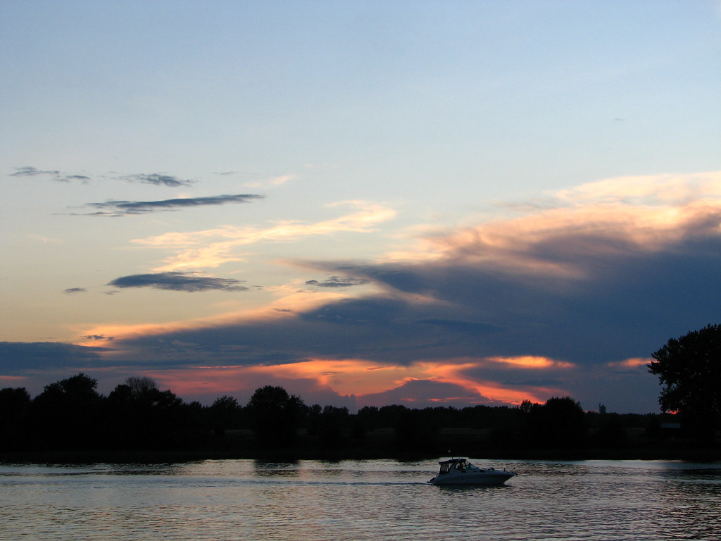 Coucher du soleil sur les îles de Boucherville Sunset