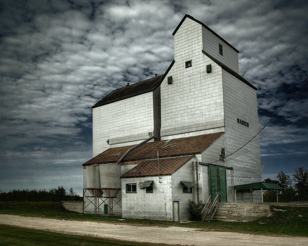 Warren Grain Elevator Warren, Manitoba. Bryan Scott Flickr