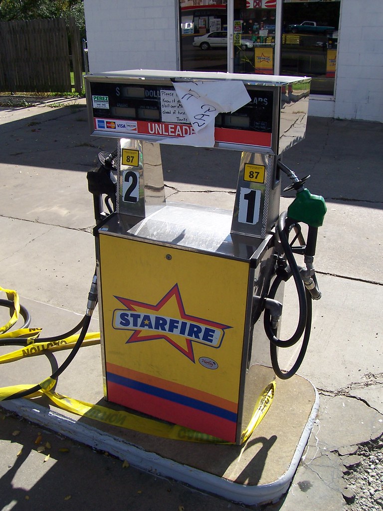 Starfire Gas Pump A Starfire gasoline pump at a station wh… Flickr