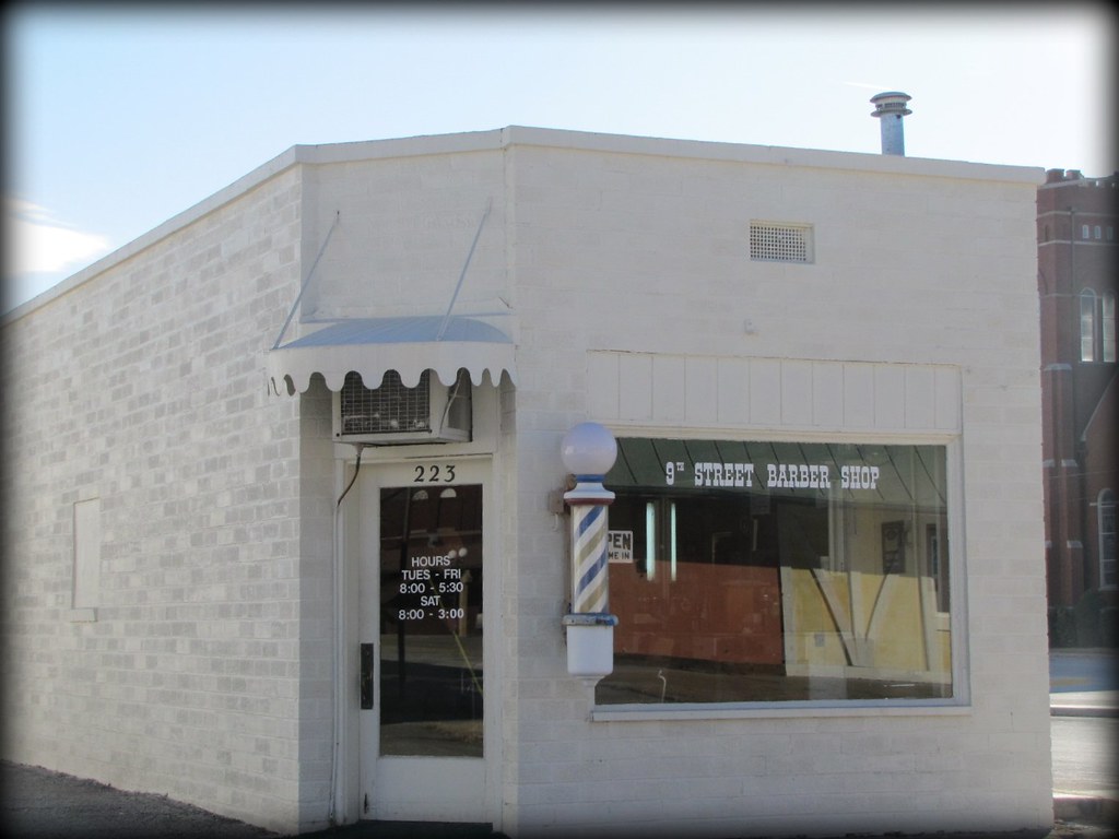 9th Street Barber Shop Coffeyville Kansas. jimsawthat Flickr