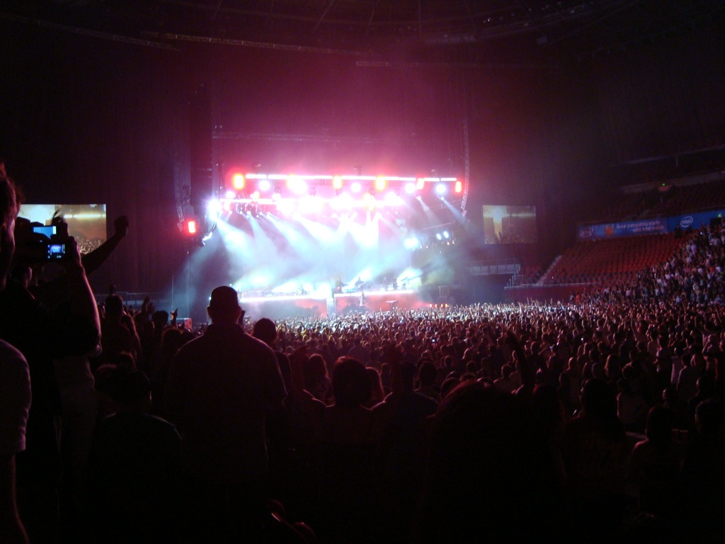 Kanye West Glow in the Dark tour, Sydney 2008. Kanye West… Flickr