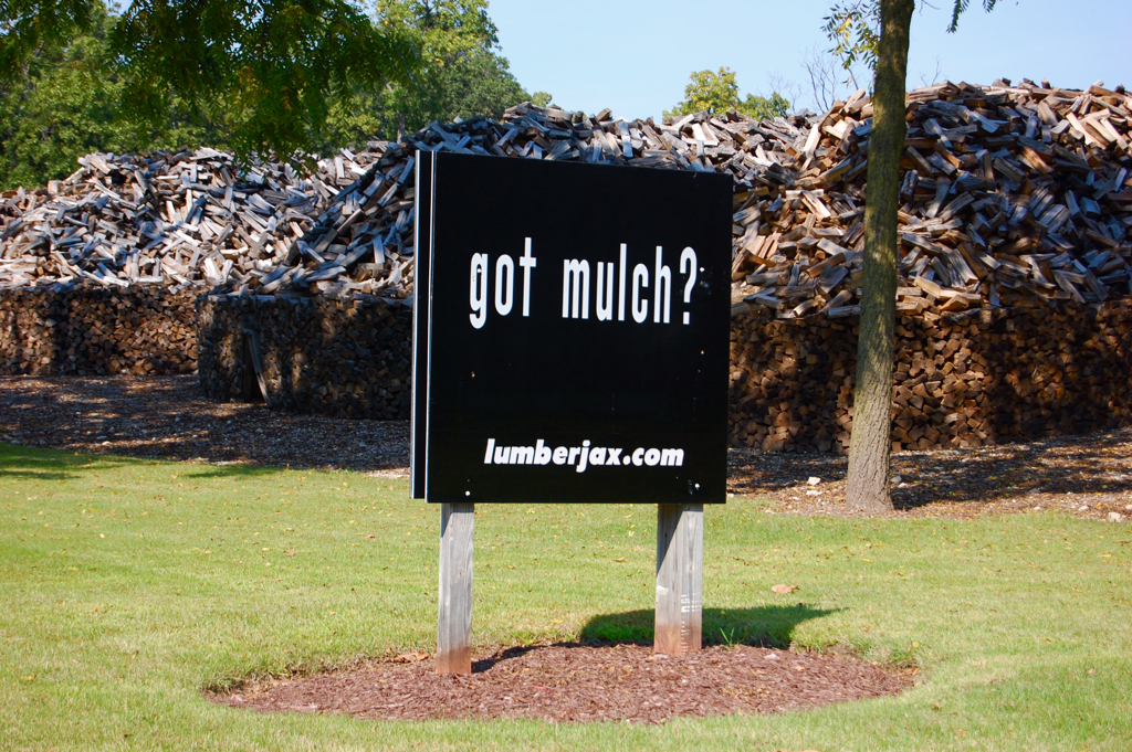 got mulch? South of Woodstock, Illinois, at Route 176 and … Flickr