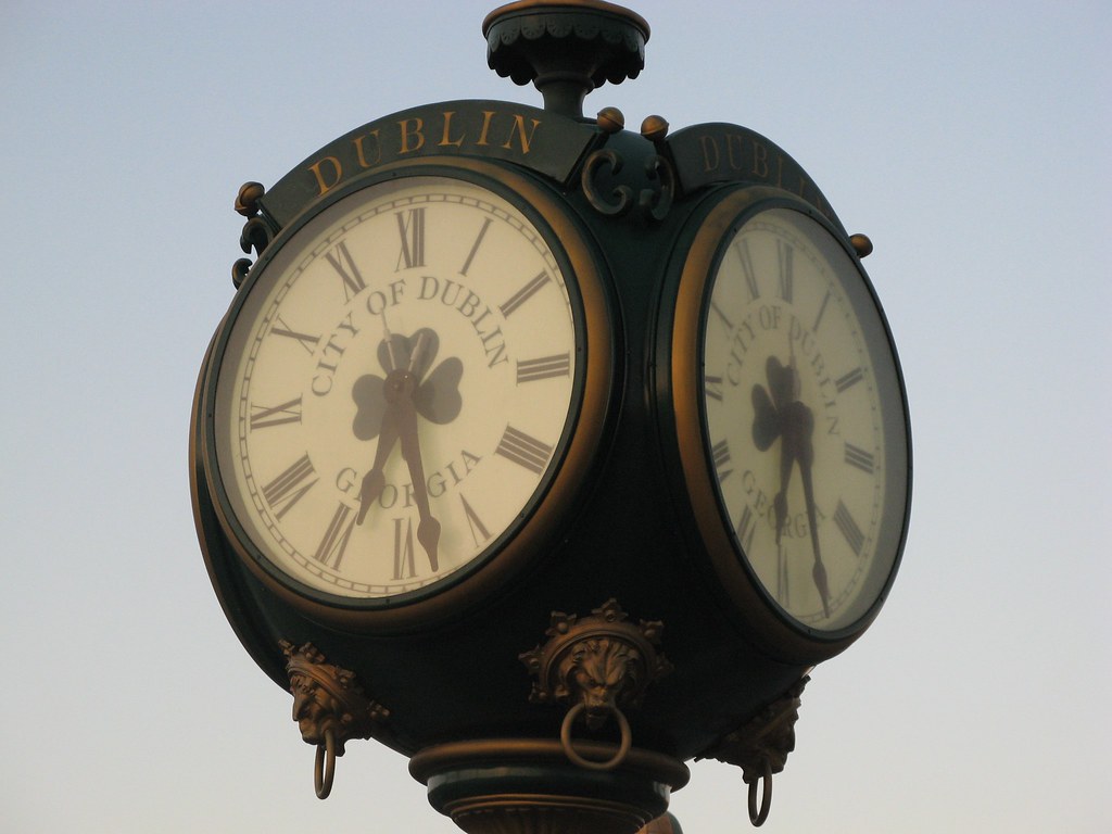 628 in Dublin Beautiful clock found at an intersection in… Flickr