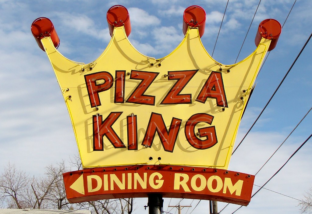 IN, MuncieMemorial Drive Pizza King Neon Sign The two cro… Flickr