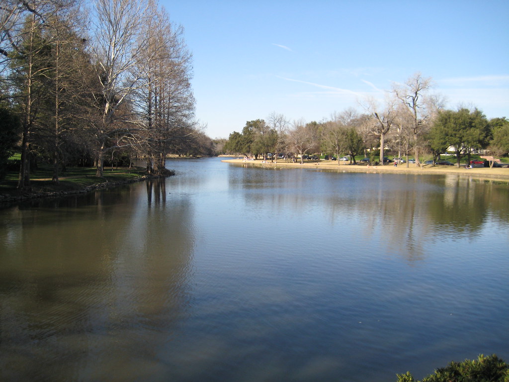 Lakeside Park Dallas Turtle Creek from Lakeside Park in