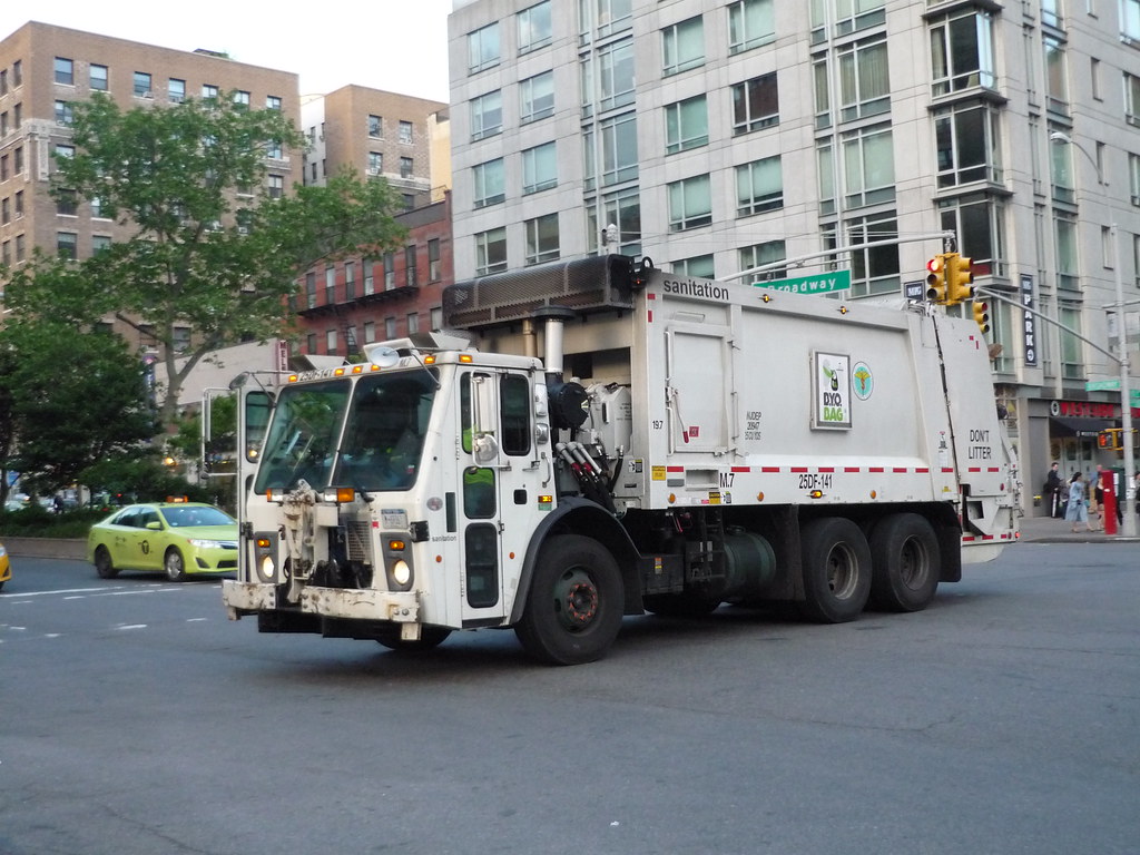 NYC Dept. of Sanitation Mack TerraPro LEU Jason Lawrence Flickr