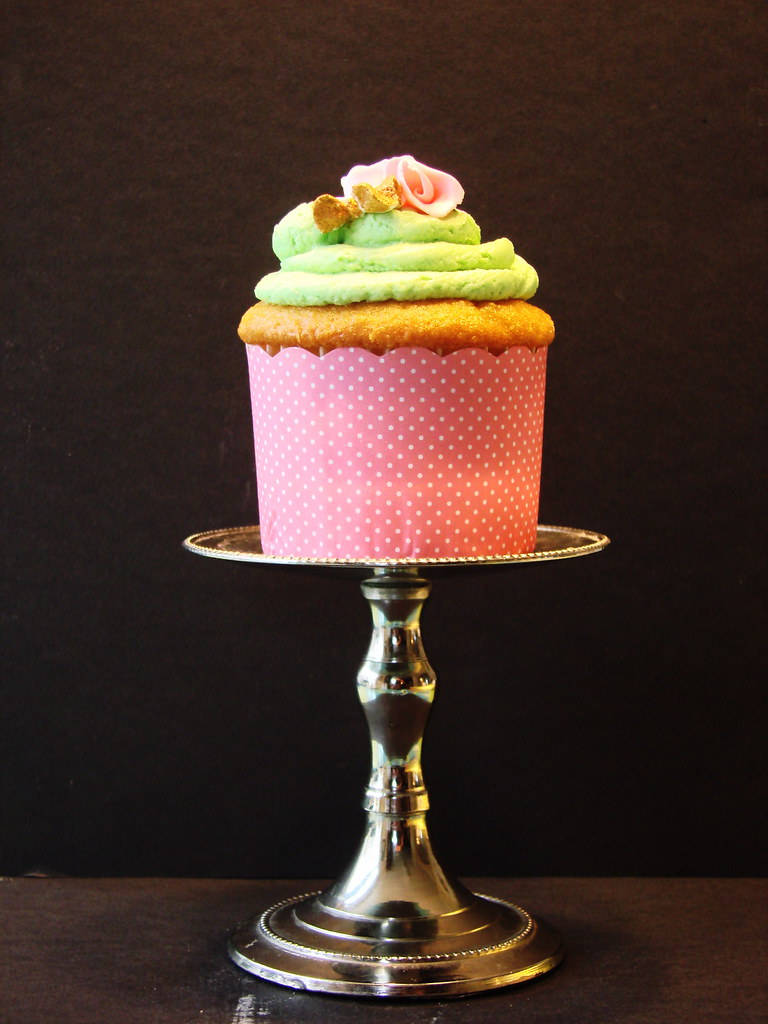 Fancy cupcakes a photo on Flickriver