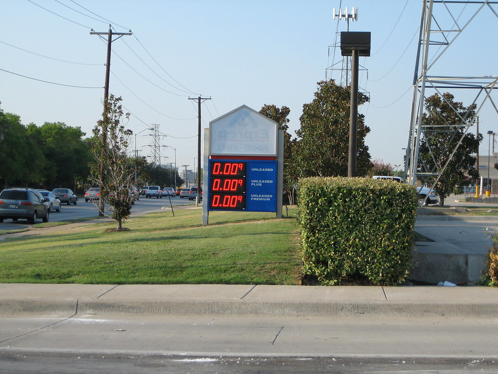 Albertsons gas station closed gas isn't FREE 0.009 rou… Flickr