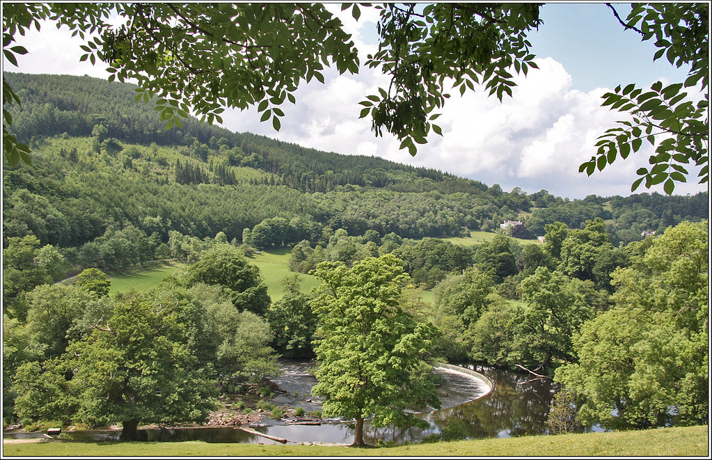 Horseshoe Falls The Horseshoe Falls is a picturesque semic… Flickr